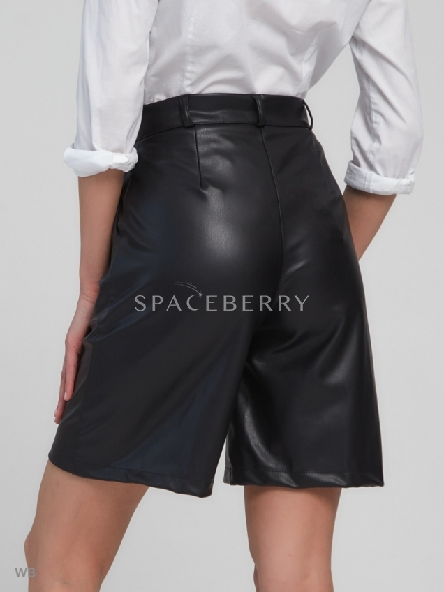 Женские кожаные короткие шорты классика